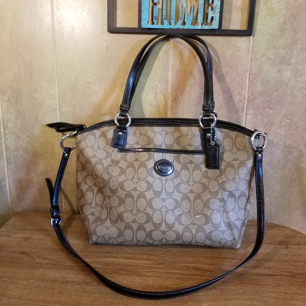 Coach Tote Tan & Brown